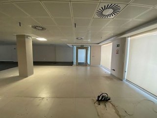 Local comercial en alquiler en Polígonos - Recinto Ferial Cortijo de Torres en Málaga