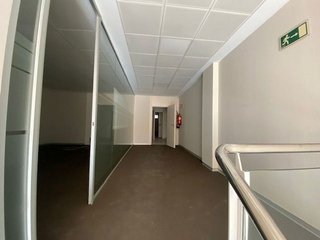 Local comercial en alquiler en Polígonos - Recinto Ferial Cortijo de Torres en Málaga