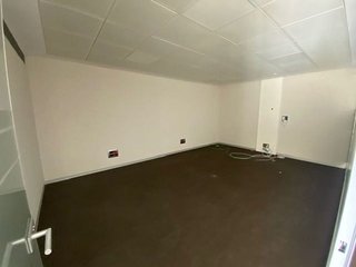 Local comercial en alquiler en Polígonos - Recinto Ferial Cortijo de Torres en Málaga