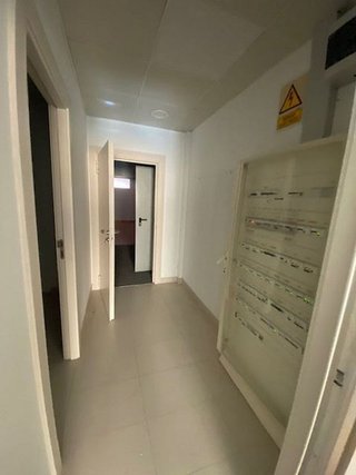Local comercial en alquiler en Polígonos - Recinto Ferial Cortijo de Torres en Málaga
