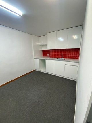 Local comercial en alquiler en Polígonos - Recinto Ferial Cortijo de Torres en Málaga