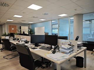 Local comercial en alquiler en Les Planes en Sant Joan Despí