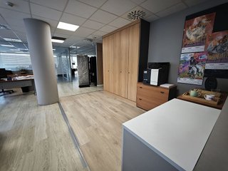 Local comercial en alquiler en Les Planes en Sant Joan Despí