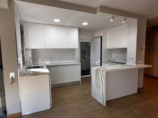 Dúplex en alquiler en San Juan Bautista en Madrid