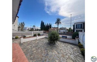 Chalet en venta en Empuriabrava en Castelló d´Empúries