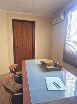 Oficina en alquiler en Centro en Alicante