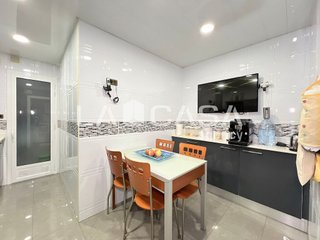 Piso en venta en Artigas - Llefià en Badalona
