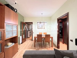 Piso en venta en Artigas - Llefià en Badalona
