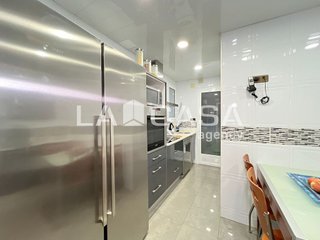 Piso en venta en Artigas - Llefià en Badalona