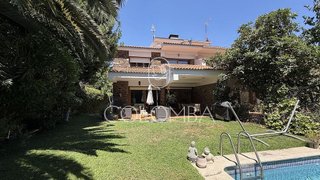 Casa pareada en alquiler en Piovera - Conde Orgaz en Madrid