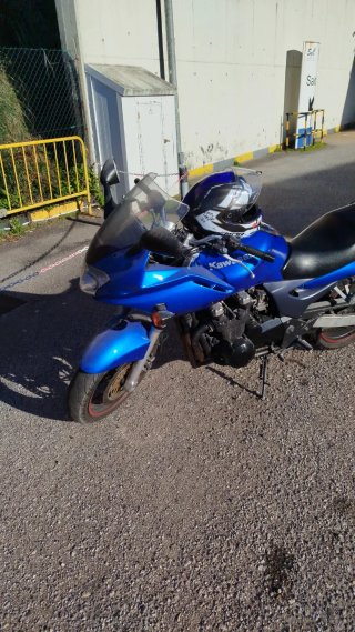 Kawasaki Azul - Vendo ou cambiopor trail