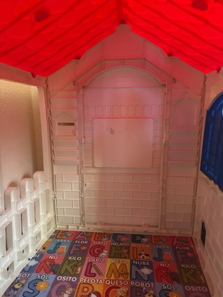 Casita infantil de plástico