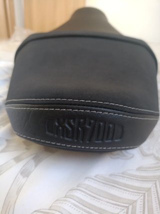 Asiento Yamaha XSR700