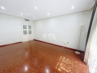 Piso en venta en Lucena