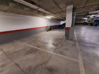 Garaje en venta en Ensanche de Vallecas - Valdecarros en Madrid