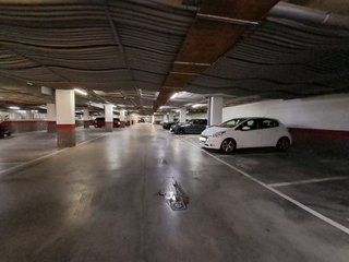 Garaje en venta en Ensanche de Vallecas - Valdecarros en Madrid