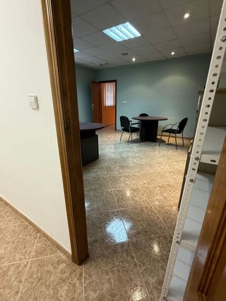 Nave industrial en alquiler en Manuel