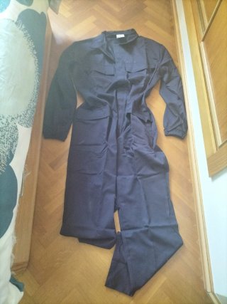 Chaqueta y mono de trabajo antiestatico e ignifugo