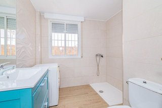 Casa adosada en venta en Cúllar Vega
