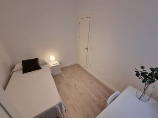 Piso en alquiler en Pacífico en Madrid