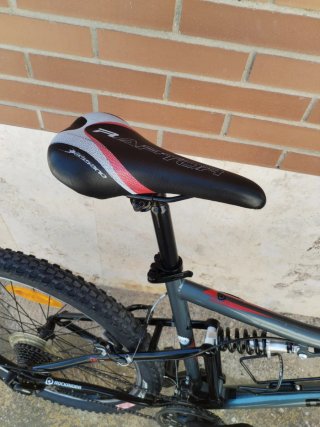 MTB Rockrider Raptor(26)×2.10.(Talla L)