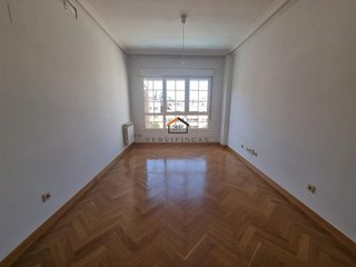 Piso en alquiler en Legazpi en Madrid