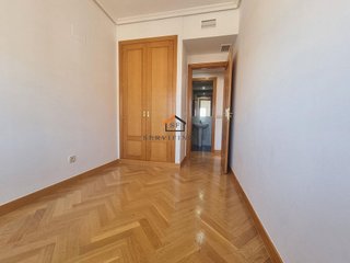 Piso en alquiler en Legazpi en Madrid