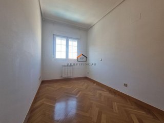 Piso en alquiler en Legazpi en Madrid