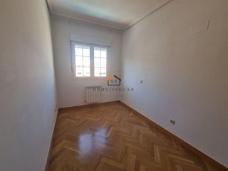 Piso en alquiler en Legazpi en Madrid