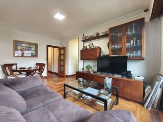 Piso en venta en Plaza España - Villa Pilar - Reyes Católicos - Vadillos en Burgos