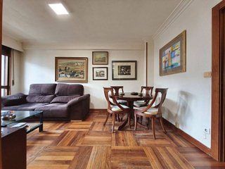 Piso en venta en Plaza España - Villa Pilar - Reyes Católicos - Vadillos en Burgos