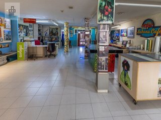 Local comercial en venta en Centre en Sant Boi de Llobregat