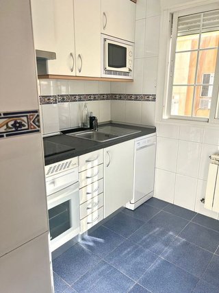 Dúplex en alquiler en Valdeacederas en Madrid