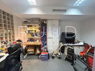 Local comercial en venta en El Camp de l'Arpa del Clot en Barcelona