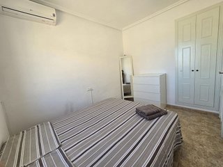 Chalet en venta en  El Acequión - Los Naúfragos en Torrevieja