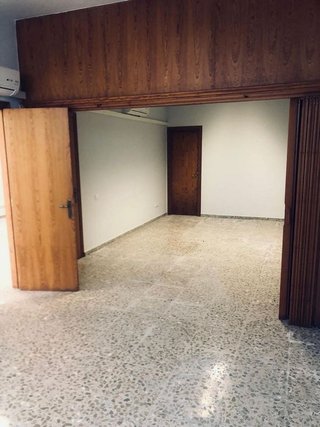 Local comercial en alquiler en Deltebre