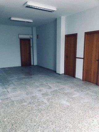 Local comercial en alquiler en Deltebre