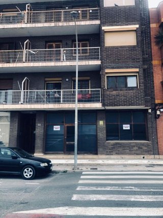 Local comercial en alquiler en Deltebre