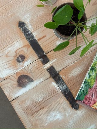 Mesa baúl madera rústica con herrajes