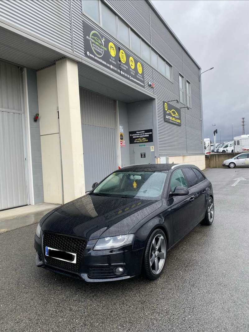 Audi A4 2009 - foto 1