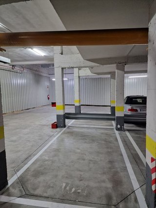 Garaje en venta en Almenara en Madrid