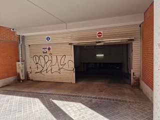 Garaje en venta en Almenara en Madrid