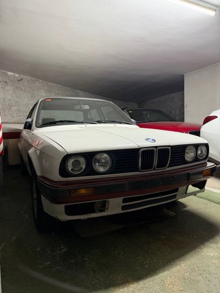 BMW E30