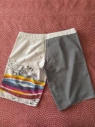 Bañador surfero rayas y estampado