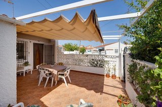 Chalet en venta en La Siesta - El Salado - Torreta en Torrevieja