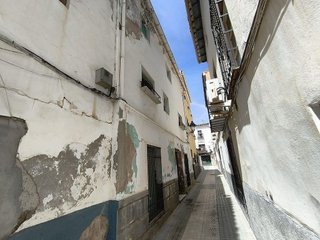 Casa adosada en venta en Baza