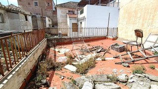Casa adosada en venta en Baza