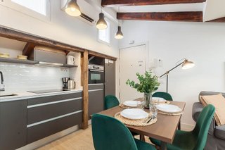 Piso en alquiler en Pacífico en Madrid
