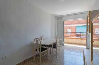 Piso en alquiler en Sector V en Elche