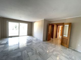 Piso en alquiler en El Mayorazgo - El Limonar en Málaga